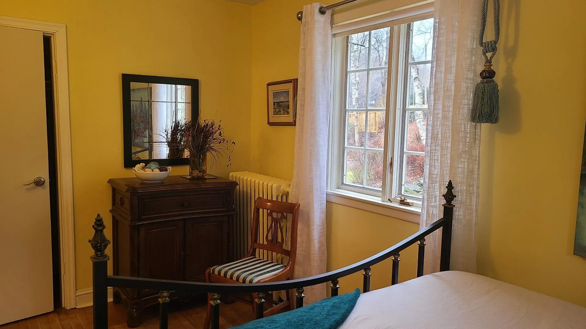 Apartment Nostalgic Enchanting Home Halifax